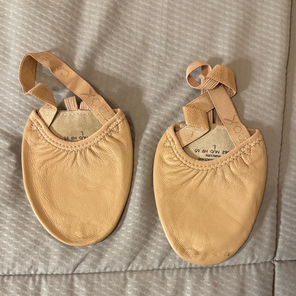 Tan Capezio Ballet Shoes-L